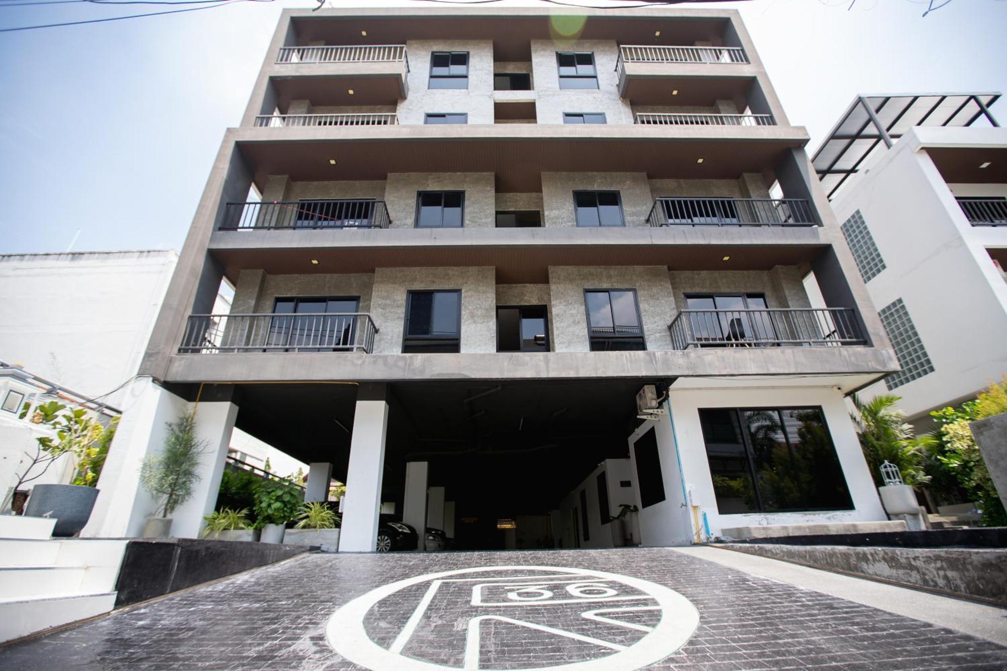Room 36 Service Apartment Bangkok Eksteriør billede
